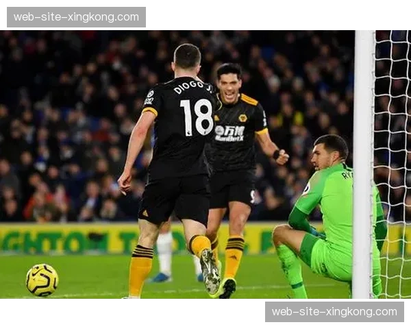 英超战术呈现周期循环 数据驱动复古打法回归